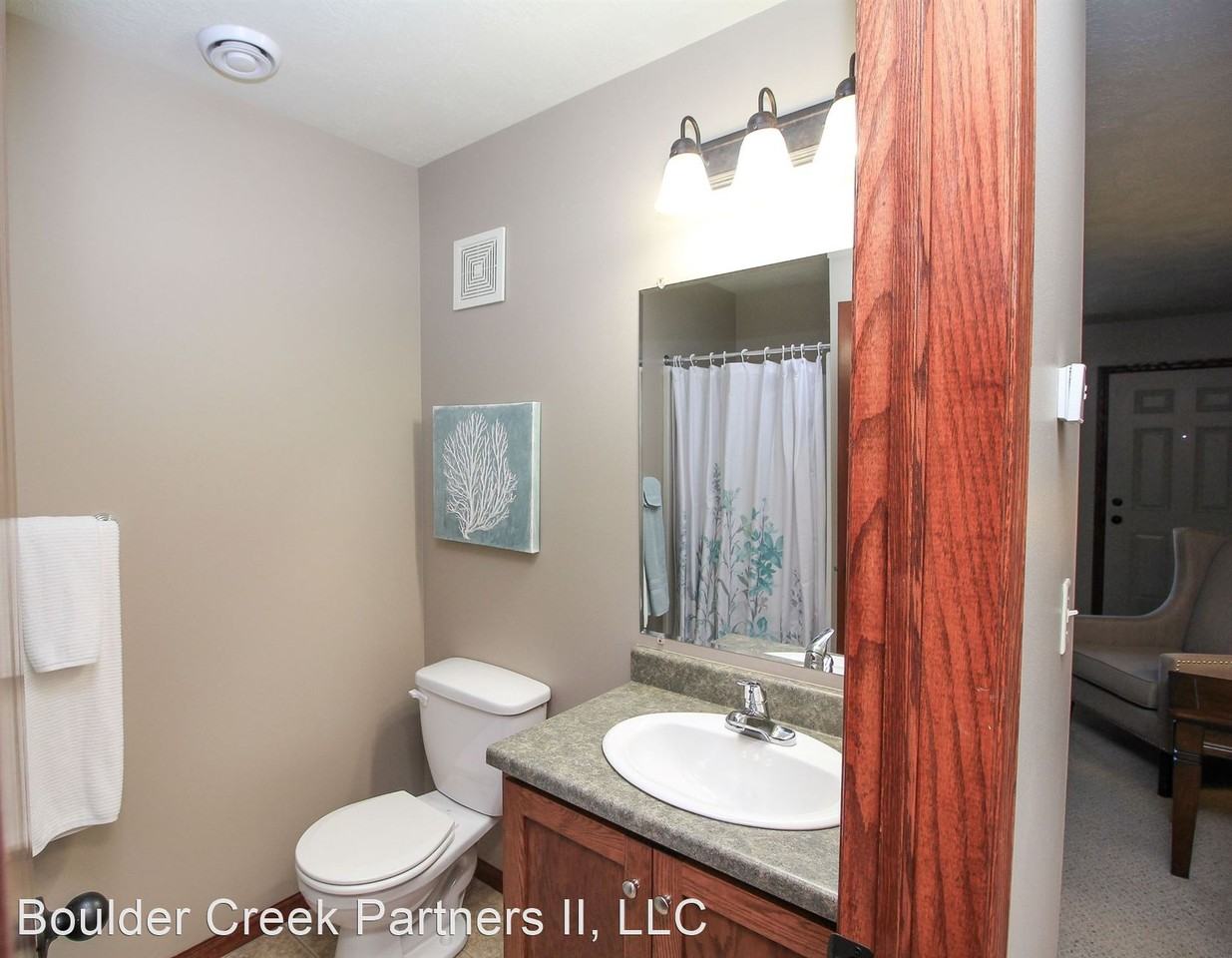 Boulder Creek Townhomes - Photo 3 of 18