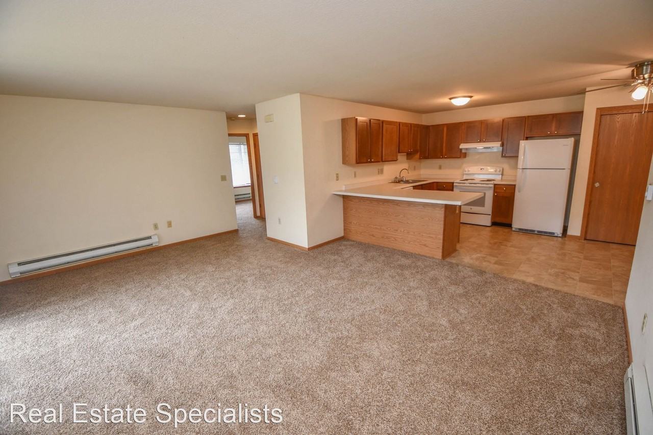 113 Deer Creek Ct. - Photo 2 of 10