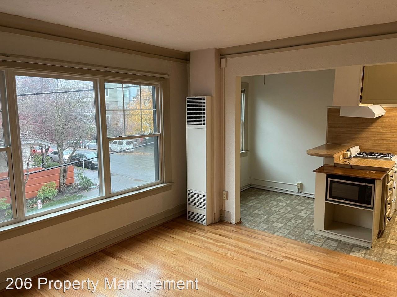 419 East Thomas St. - Photo 2 of 9