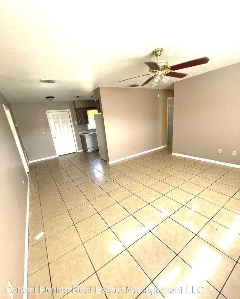 2550 6th St - Photo 2 of 7