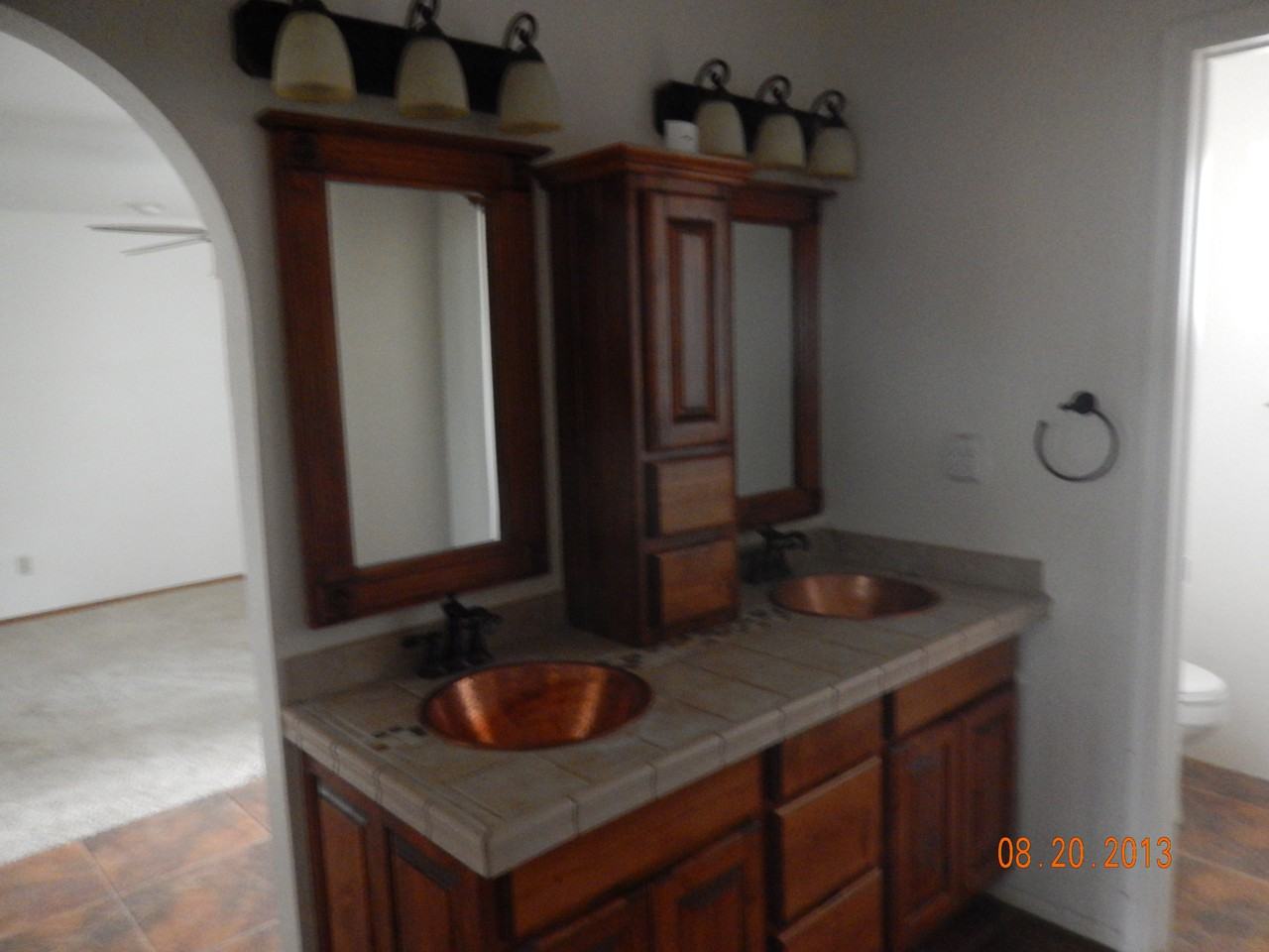 8960 E Saddleback Dr - Photo 3 of 4