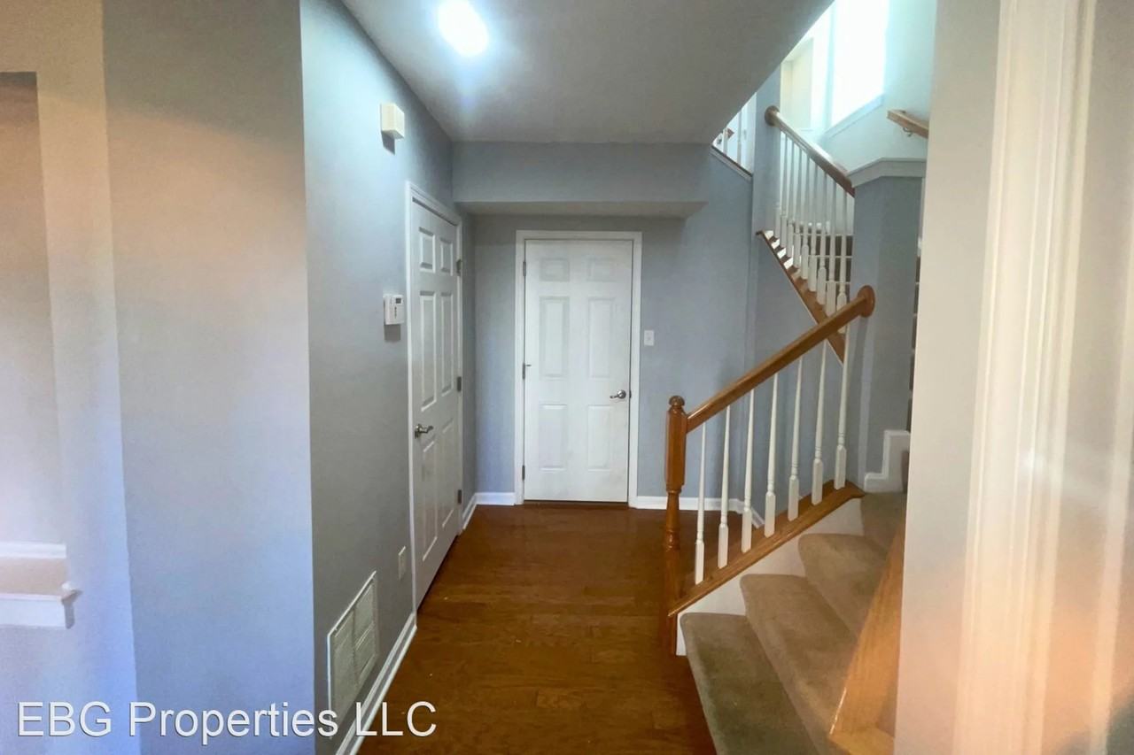 157 Lewisham Rd - Photo 3 of 21