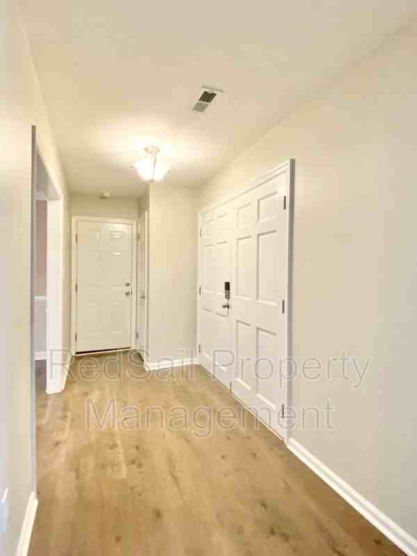 34 Hatteras Lndg - Photo 4 of 24