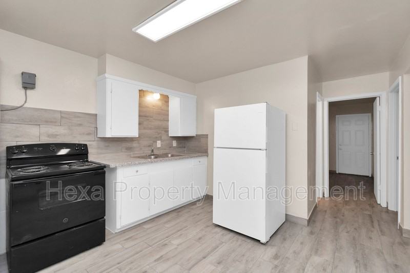 5606 Harvard St #5 - Photo 2 of 19