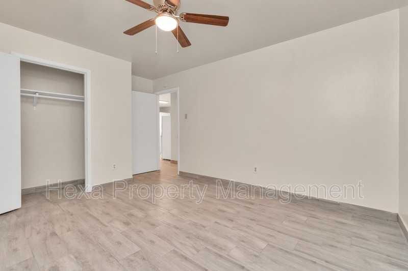 5606 Harvard St #5 - Photo 7 of 19