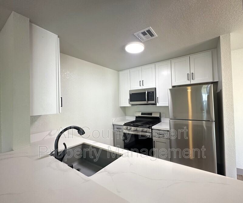 74621 Shadow Hills Rd #1 - Photo 5 of 16
