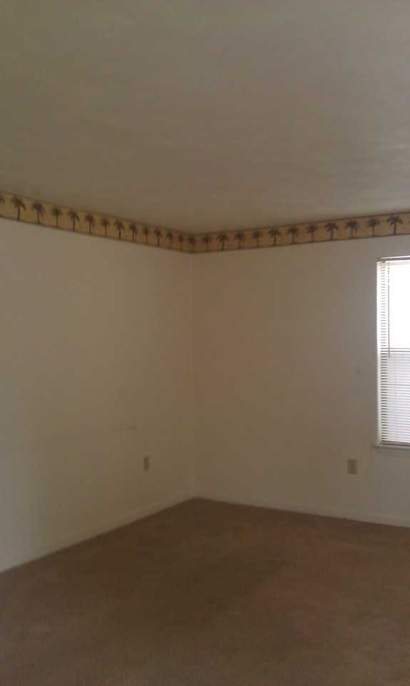 1914 Wallace Ave NE - Photo 3 of 4