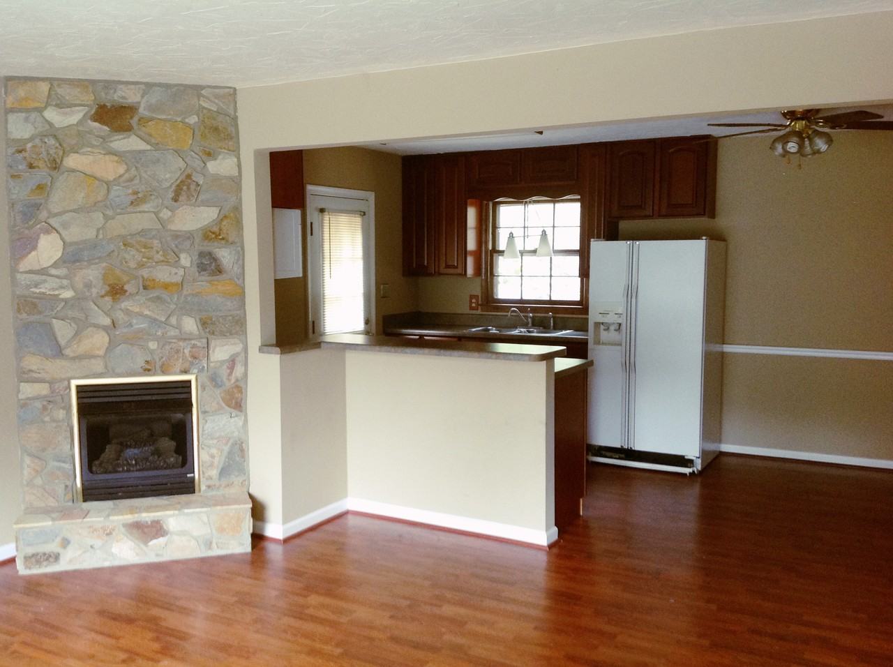2679 Beverly Blvd SW - Photo 2 of 5