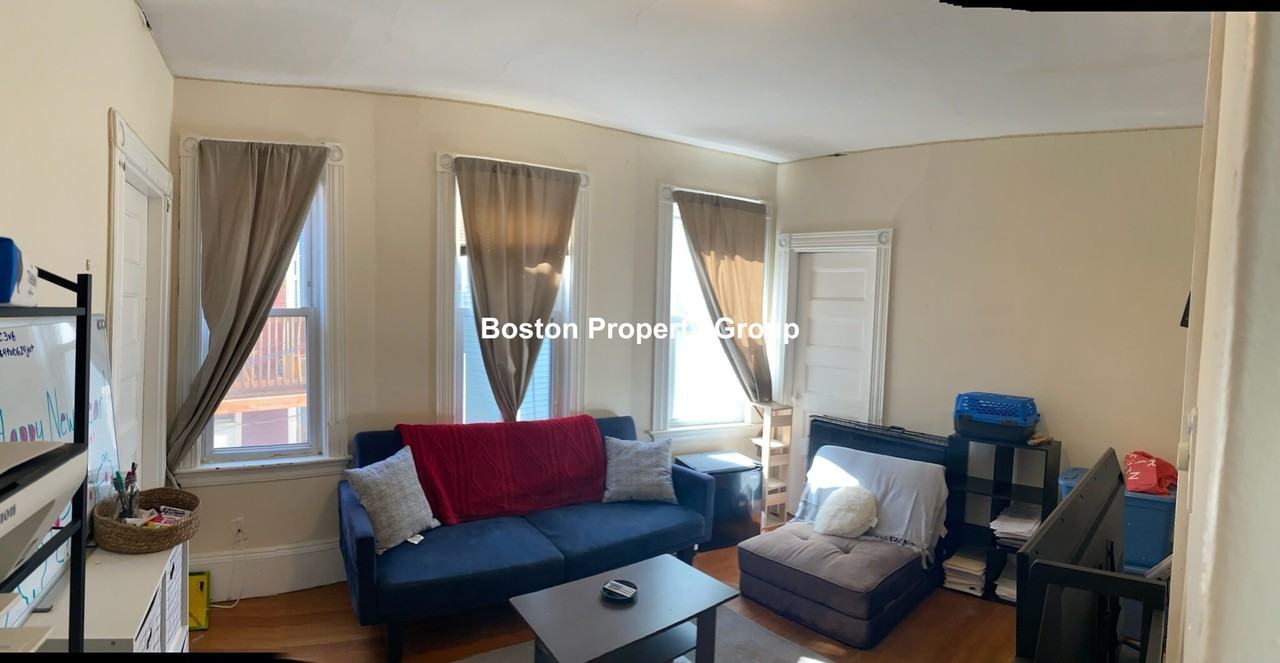 Calumet St #2 - Photo 3 of 4