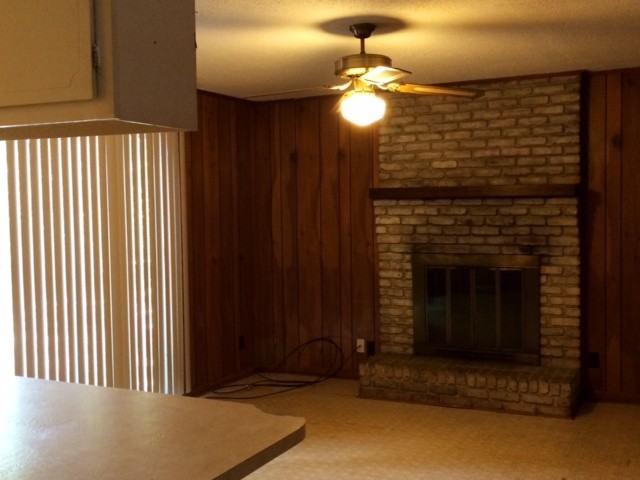 315 Brackin St - Photo 3 of 12