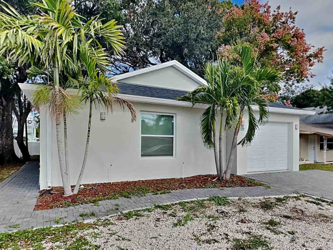 2303 Bahia Vista St - Photo 2 of 22