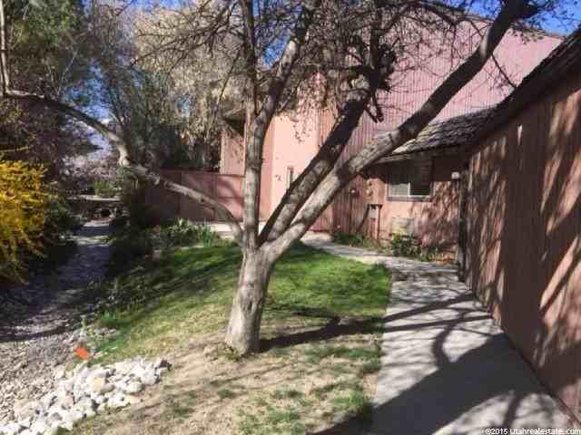 2887 Marrcrest W - Photo 3 of 14