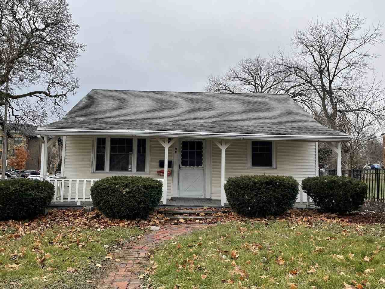 601 N Fell Ave, Normal, IL 61761 2 Bedroom House for 1,500/month Zumper