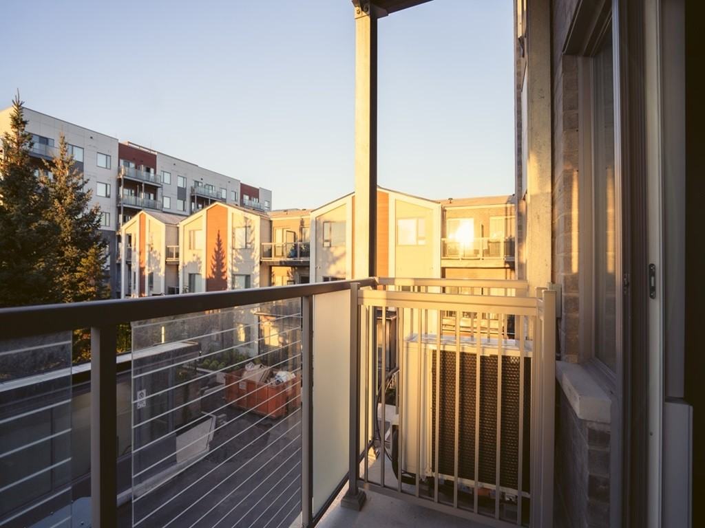 20 Orchid Place Drive #204 - Photo 7 of 15