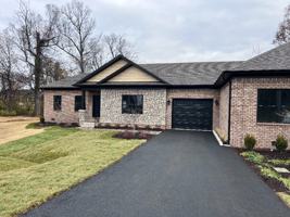 featured image of 102 Twin Oaks Dr