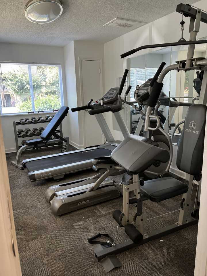 Northwood Apartments - Photo 3 of 4