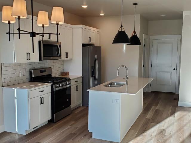 1882 St Paul Ln - Photo 3 of 8