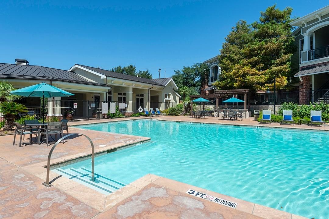 The View at Westover Hills - Photo 2 of 50