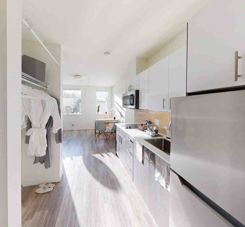 Enve - Photo 2 of 18