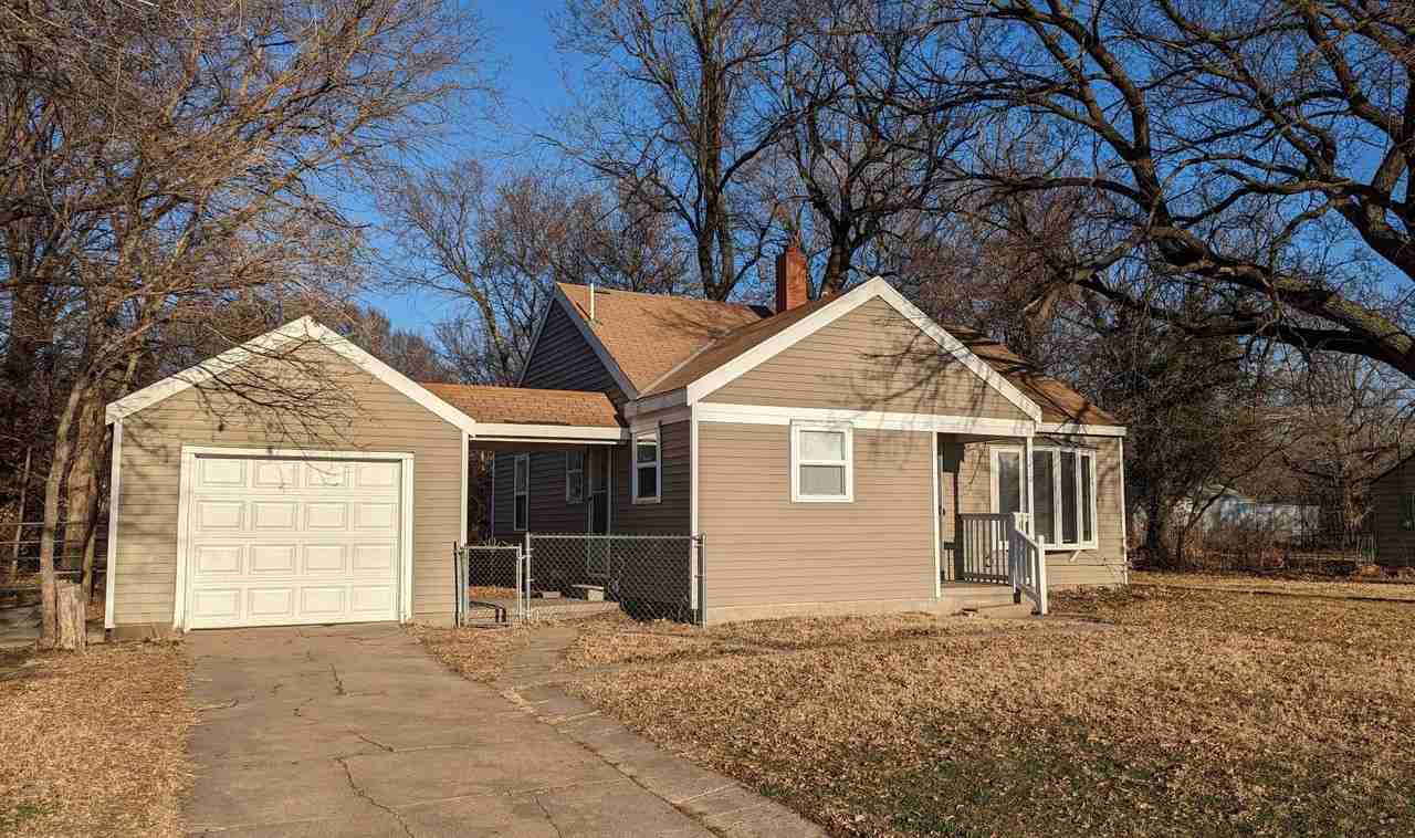 3210 E Countryside Plz 1, Wichita, KS 67218 3 Bedroom House for 1,300