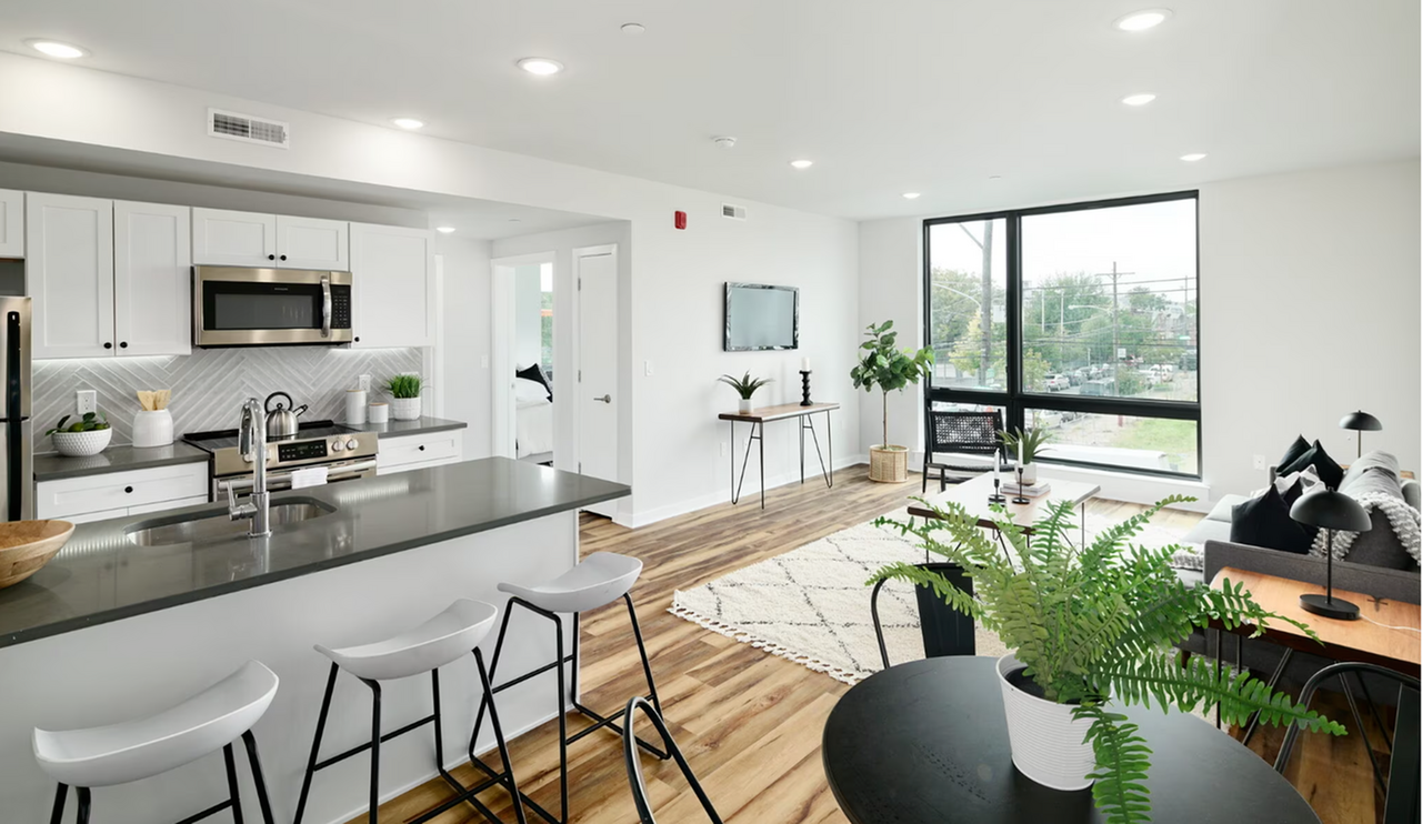 171 W. Berks St. - Photo 3 of 23