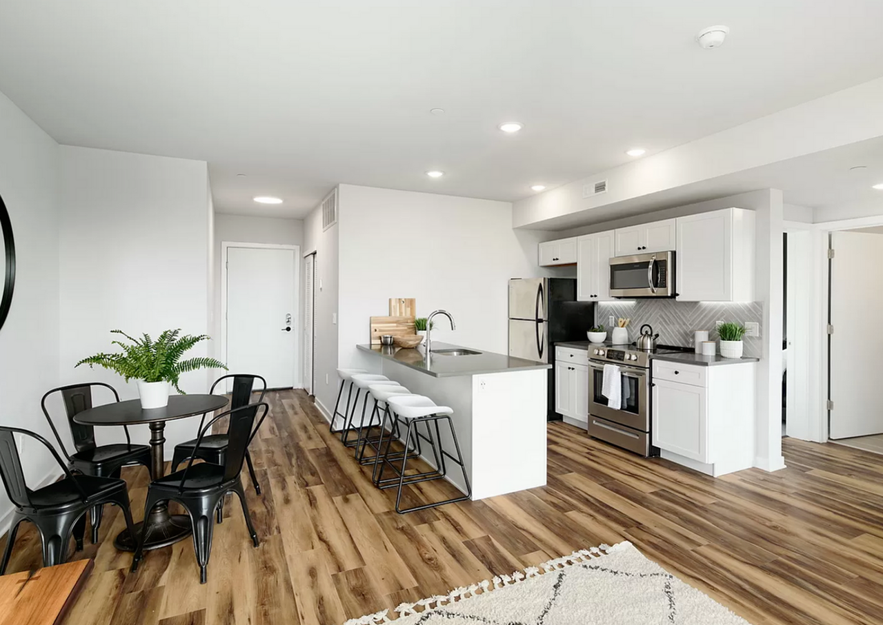 171 W. Berks St. - Photo 5 of 23