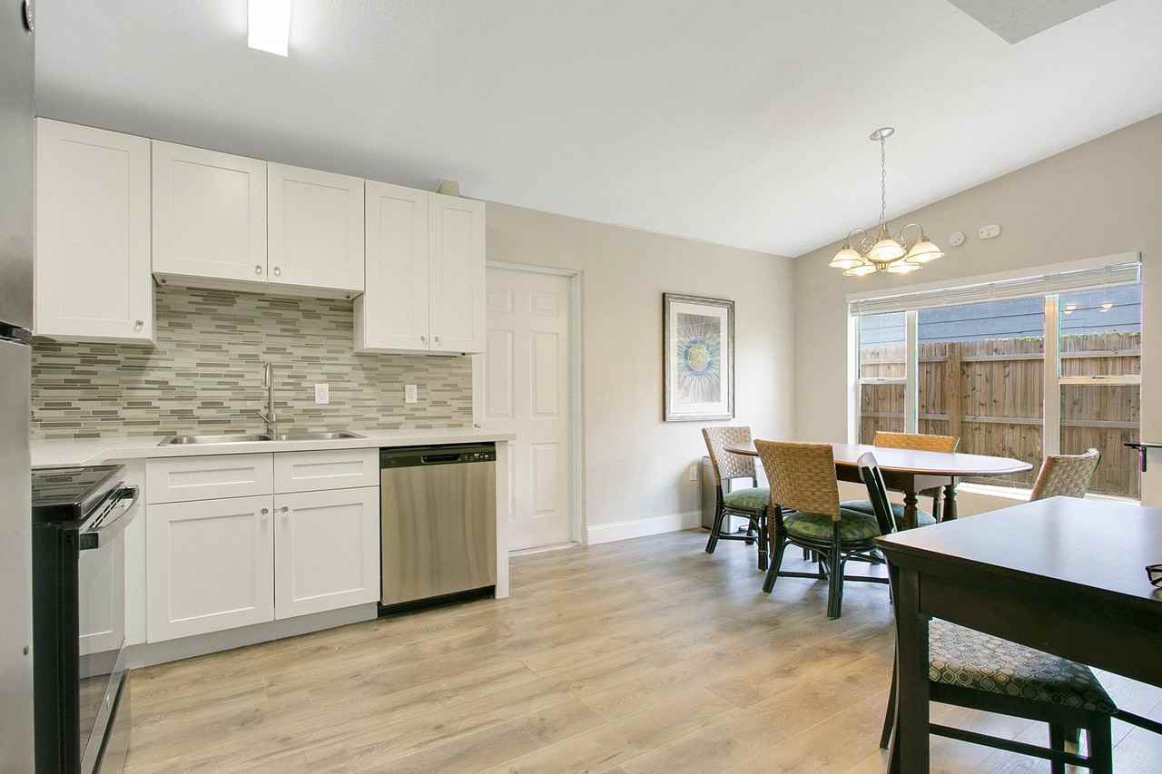 Van Aken Dr - Photo 5 of 8