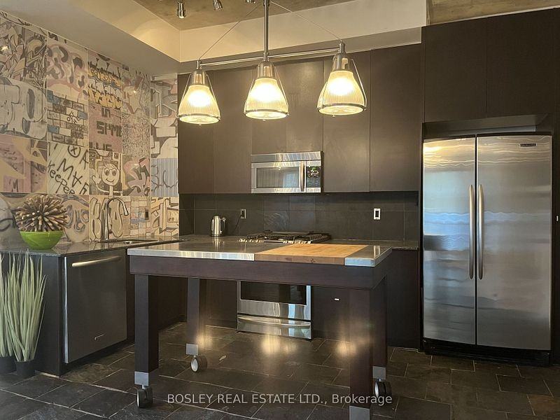 23 Brantford Crescent Northwest #204 - Photo 3 of 12