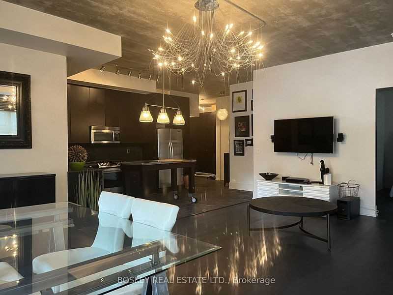 23 Brantford Crescent Northwest #204 - Photo 2 of 12