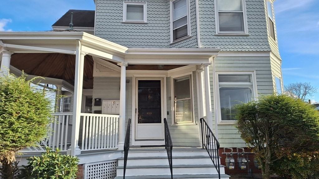 209 Cottage St 1, Pawtucket, RI 02860 2 Bedroom Apartment for 1,800/month Zumper