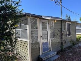 featured image of 309 W Comanche Ave #B