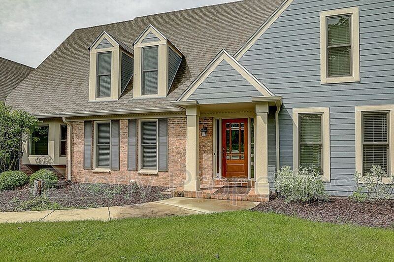 10419 N Riverlake Dr - Photo 3 of 48