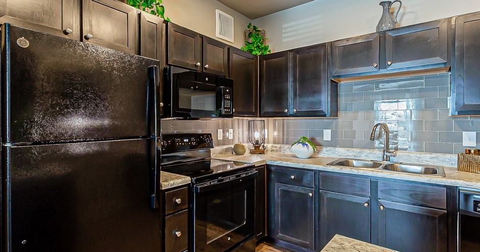 Paragon Westover Hills Apartments - Photo 6 of 47