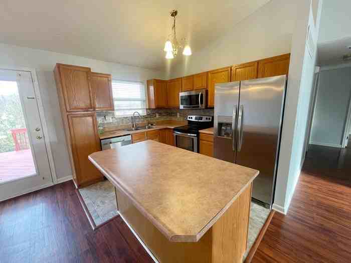 3364 Cedar Tree Ln - Photo 3 of 17