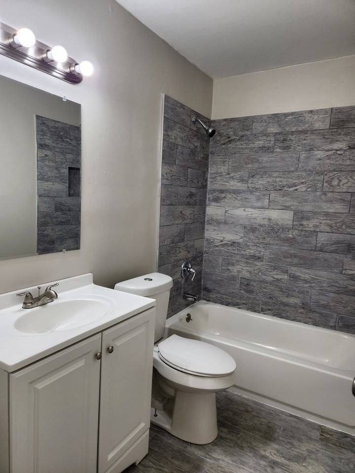 9401 Hollaman Cir #1 - Photo 7 of 11