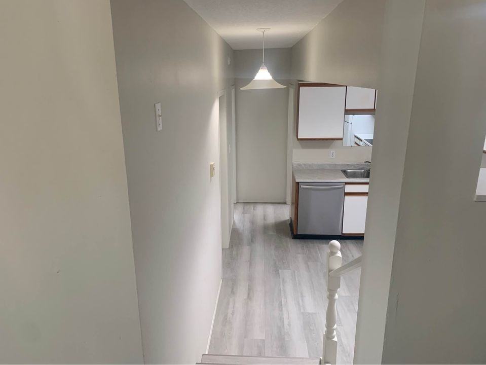 501 Canada Ave #104 - Photo 3 of 9