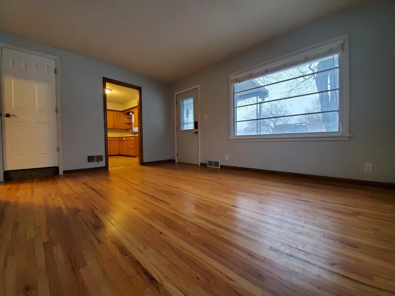 1829 1st St Sw #1 - Photo 4 of 16