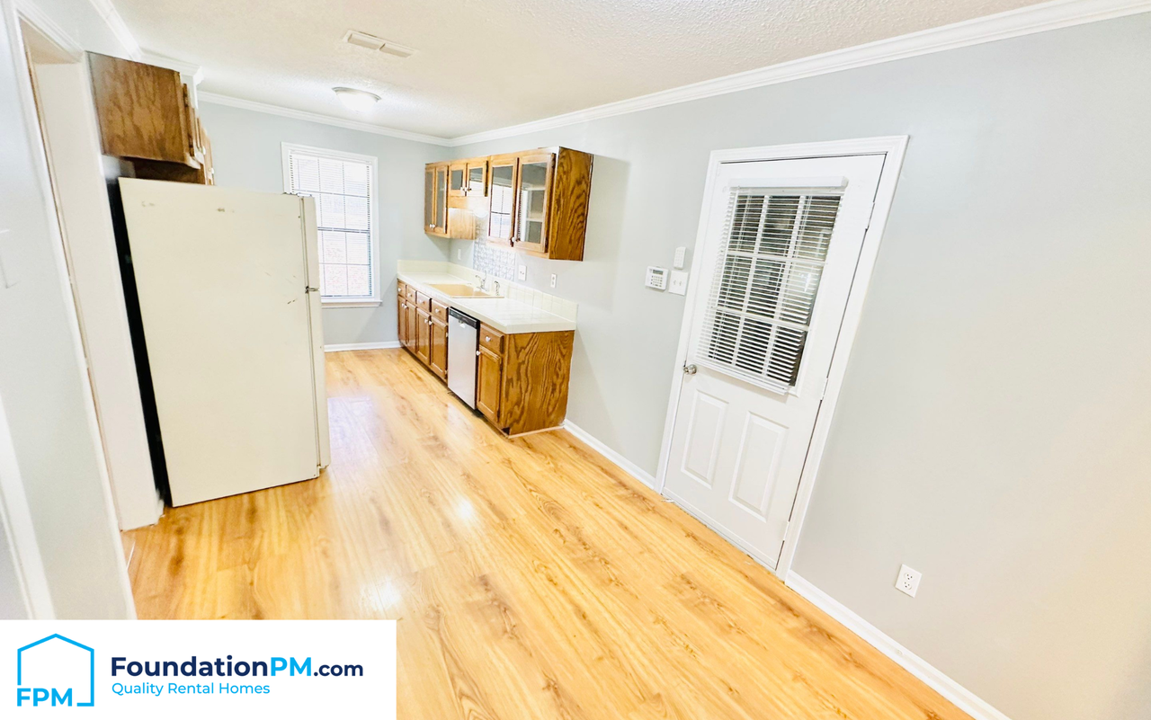 5682 Richburg Ave #1 - Photo 4 of 15