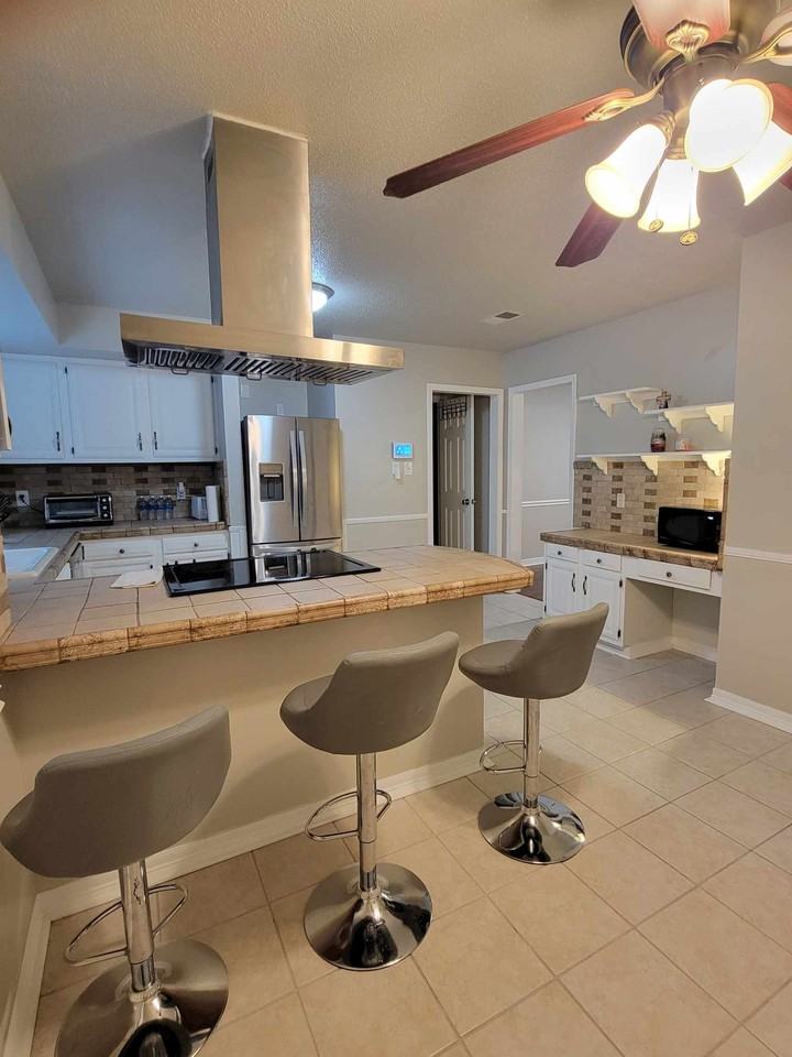 2589 Santa Rosa Cove #1 - Photo 4 of 32