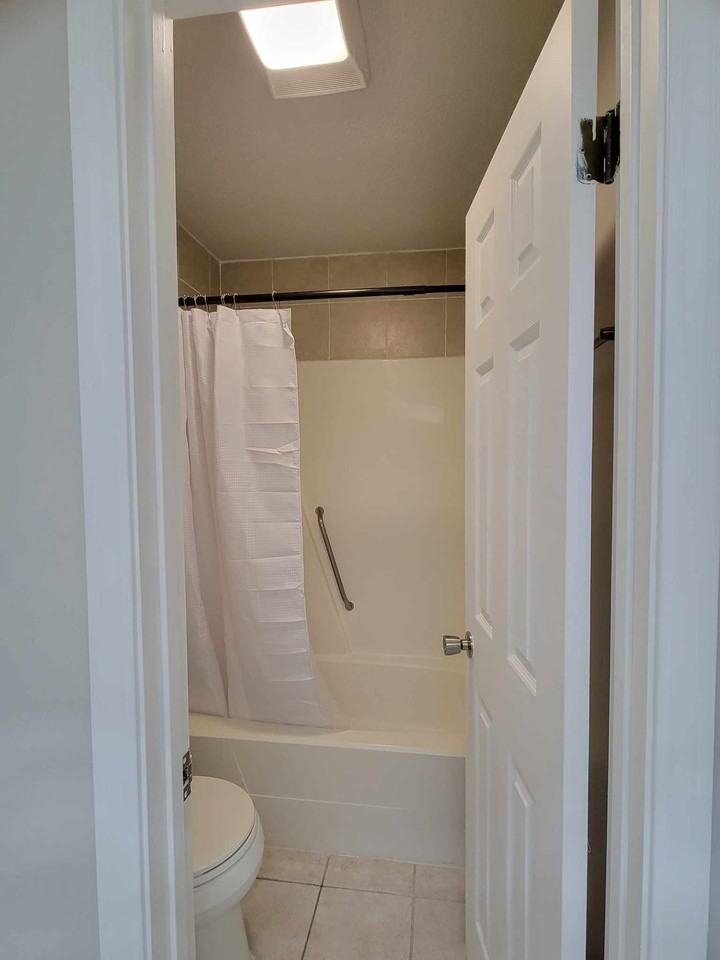 2589 Santa Rosa Cove #1 - Photo 5 of 32