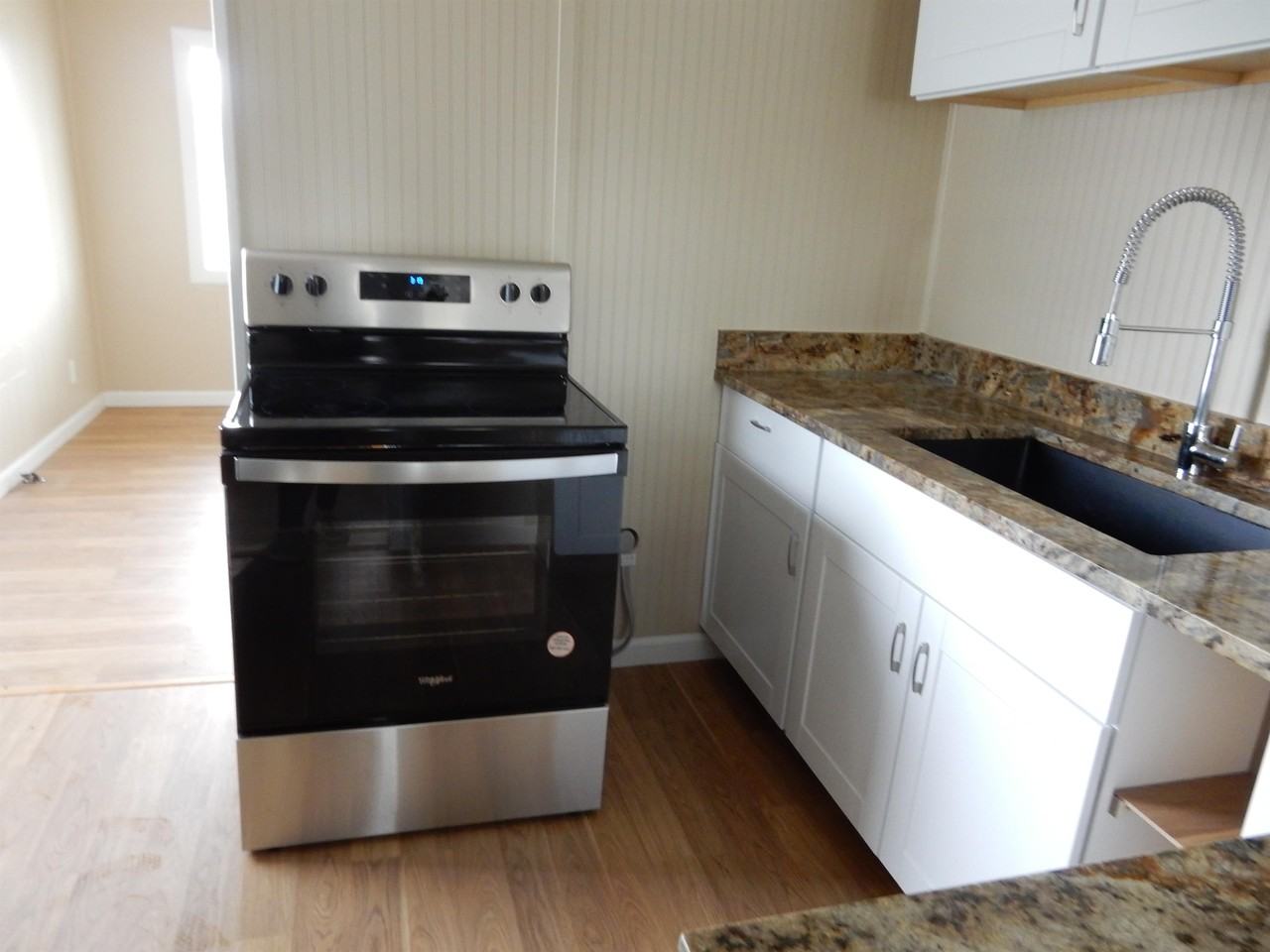 1458 E Cleveland St #1 - Photo 6 of 22