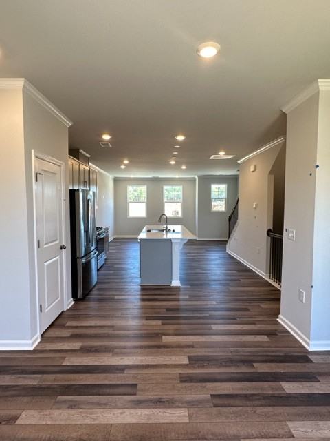 1640 Kipp Ln - Photo 3 of 35