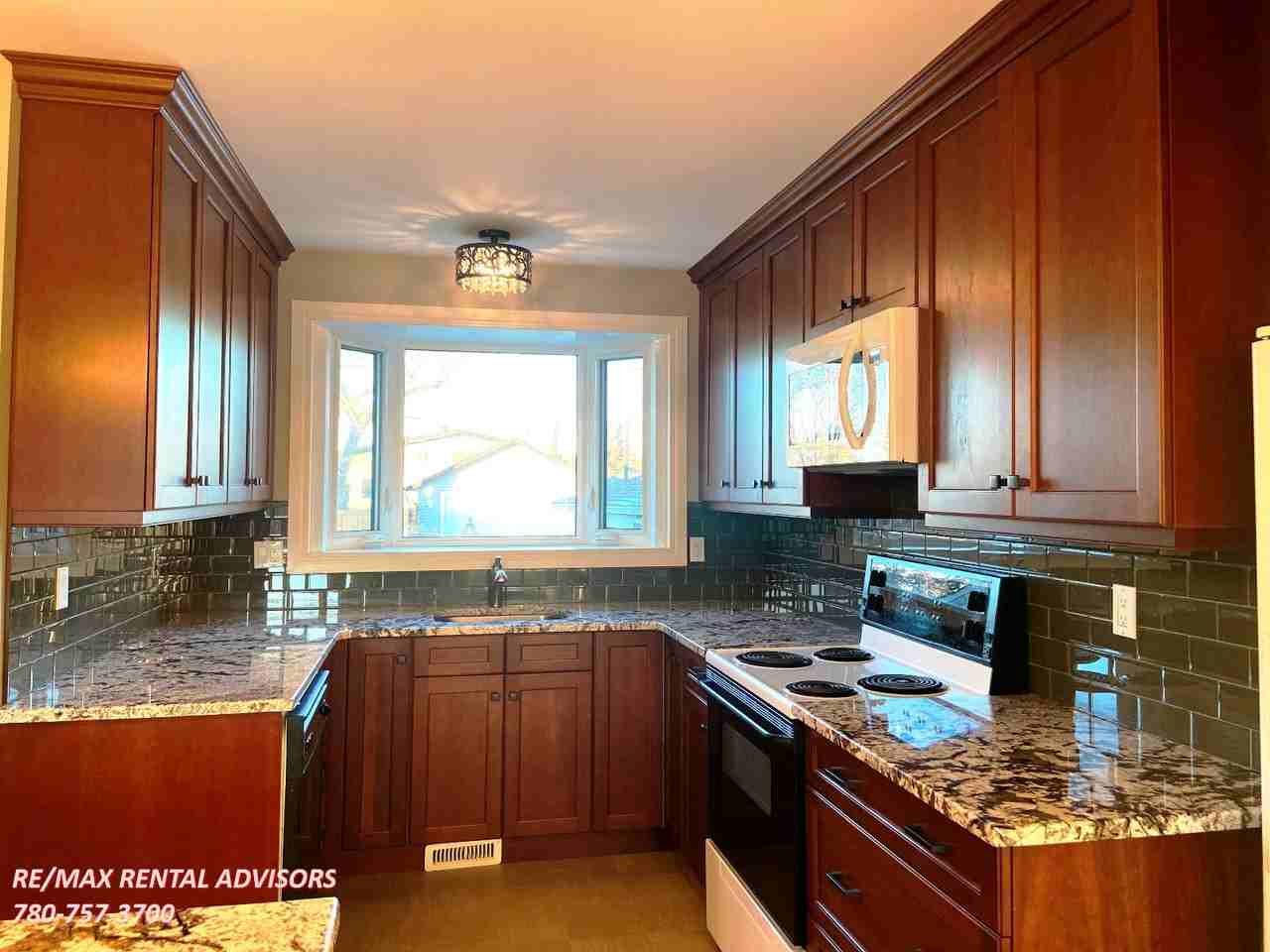 5304 92 Ave Nw - Photo 3 of 25