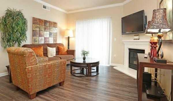 2929 Floyd Ave - Photo 7 of 9