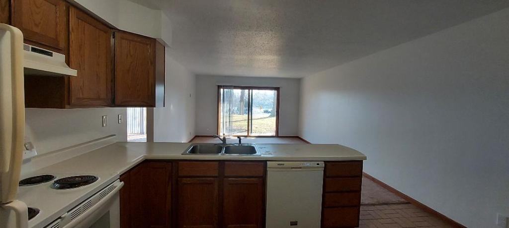 5820 Paw Paw Lake Rd - Photo 4 of 14