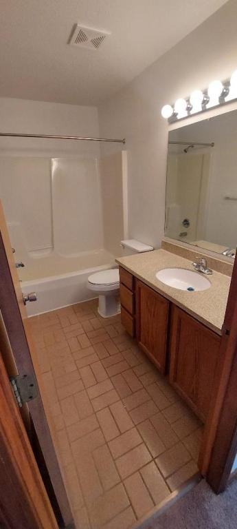 5820 Paw Paw Lake Rd - Photo 7 of 14