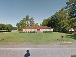 featured image of 2851 Harris St