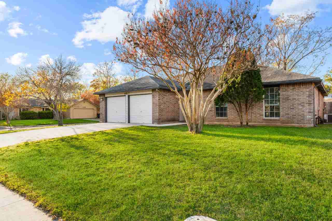 14917 Morning Tree St - Photo 3 of 28