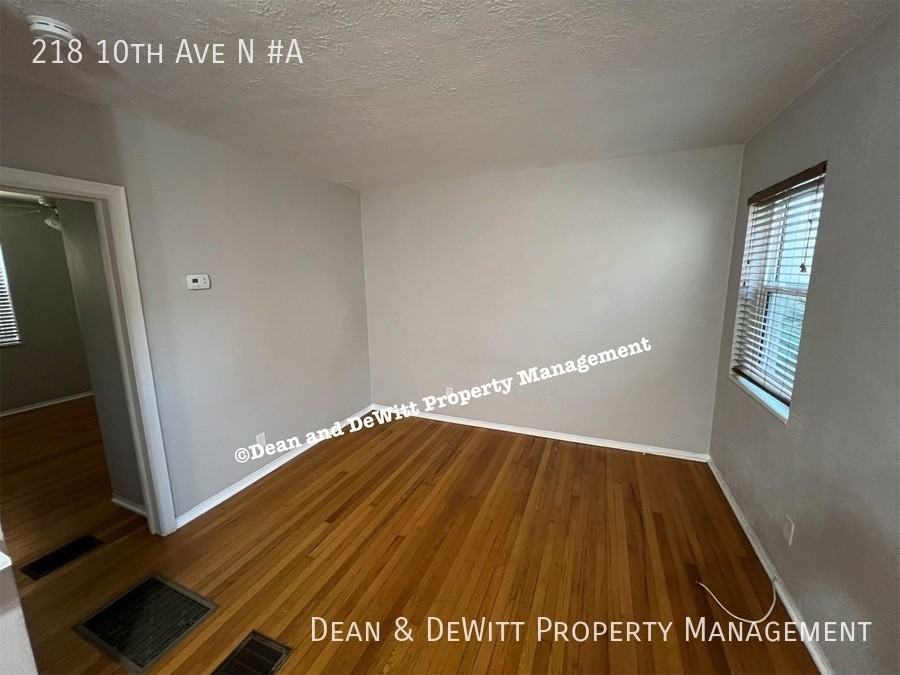 218 10th Ave N - Photo 7 of 23