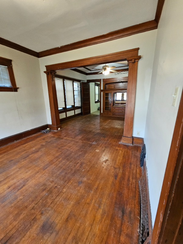 2409 N 37th St - Photo 3 of 15